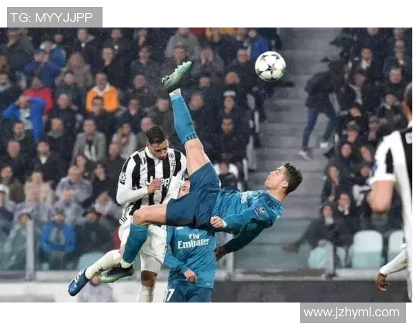 足球明星简写字母背后的故事与传奇成就解析 足球明星简写字母背后的故事与传奇成就解析