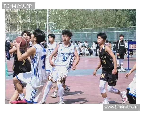 篮球明星小伙子如何在赛场上展现青春活力与拼搏精神的完美结合 篮球明星小伙子如何在赛场上展现青春活力与拼搏精神的完美结合